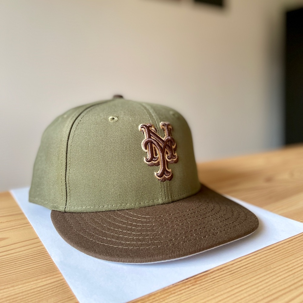 Custom New York Mets 59FIFTY Fitted Cap in Olive/Walnut